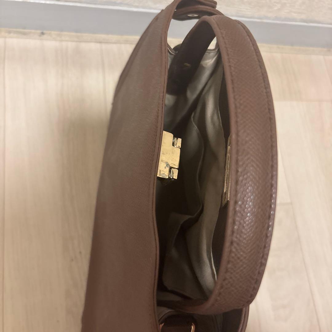 ブラウン ハンドバッグ ゴールド金具 — image 2