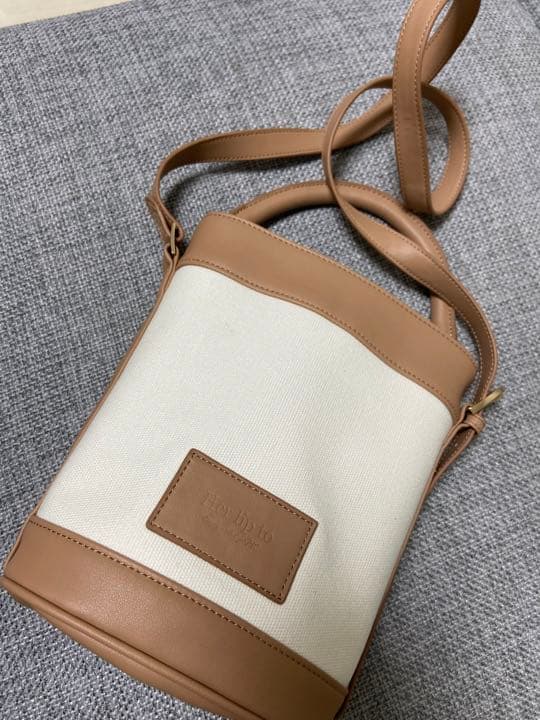 Her lip to Canvas Bucket Bag バスケット　バッグ — image 4