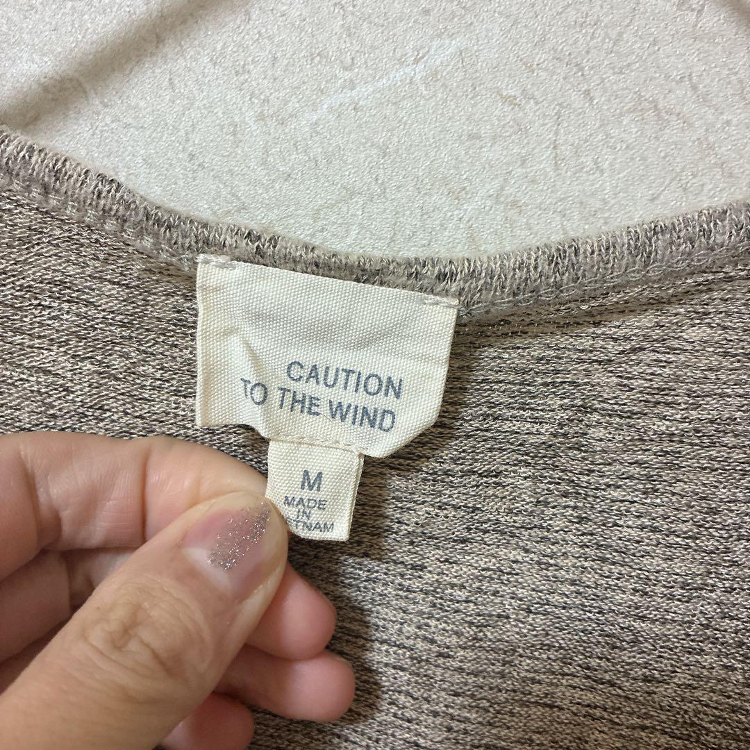 【M】CAUTION TO THE WIND 長袖トップス　ベージュ　大人 — image 2