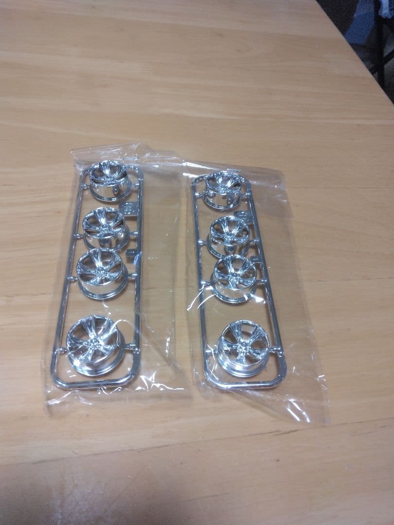 ミニ四駆小径メッキホイール8個セット未使用品！ — image 2