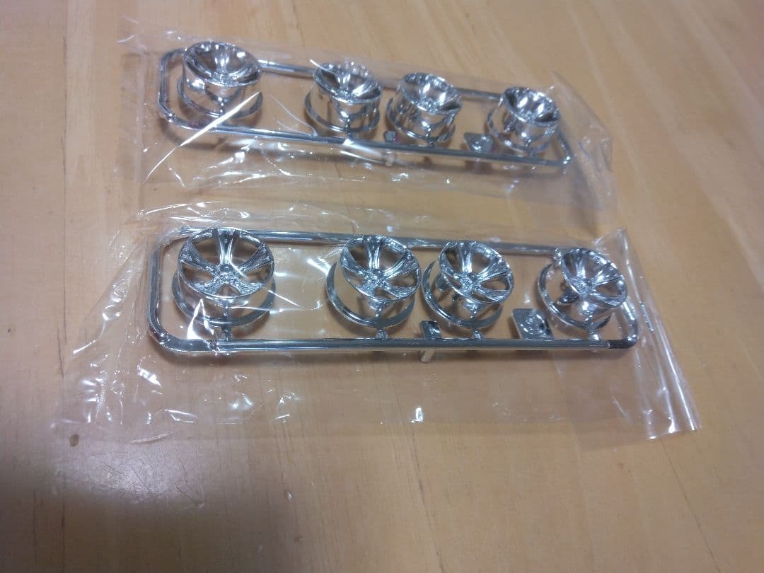 ミニ四駆小径メッキホイール8個セット未使用品！ — image 3