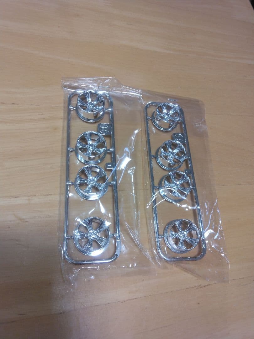 ミニ四駆小径メッキホイール8個セット未使用品！ — image 4