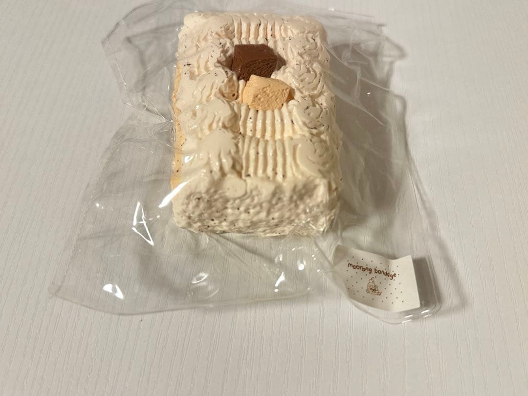 maorong マオロン チョコケーキ スクイーズ — image 3