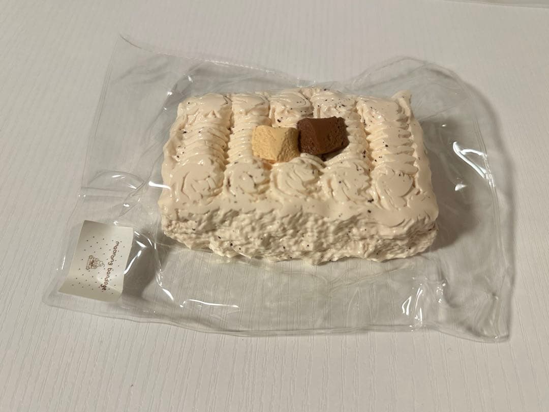 maorong マオロン チョコケーキ スクイーズ — image 4