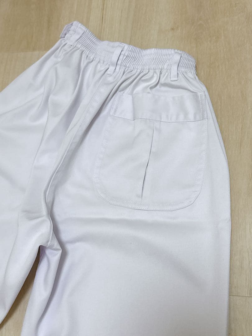 コックパンツ　ホワイト ゴムウエストパンツ バックポケット付き — image 3
