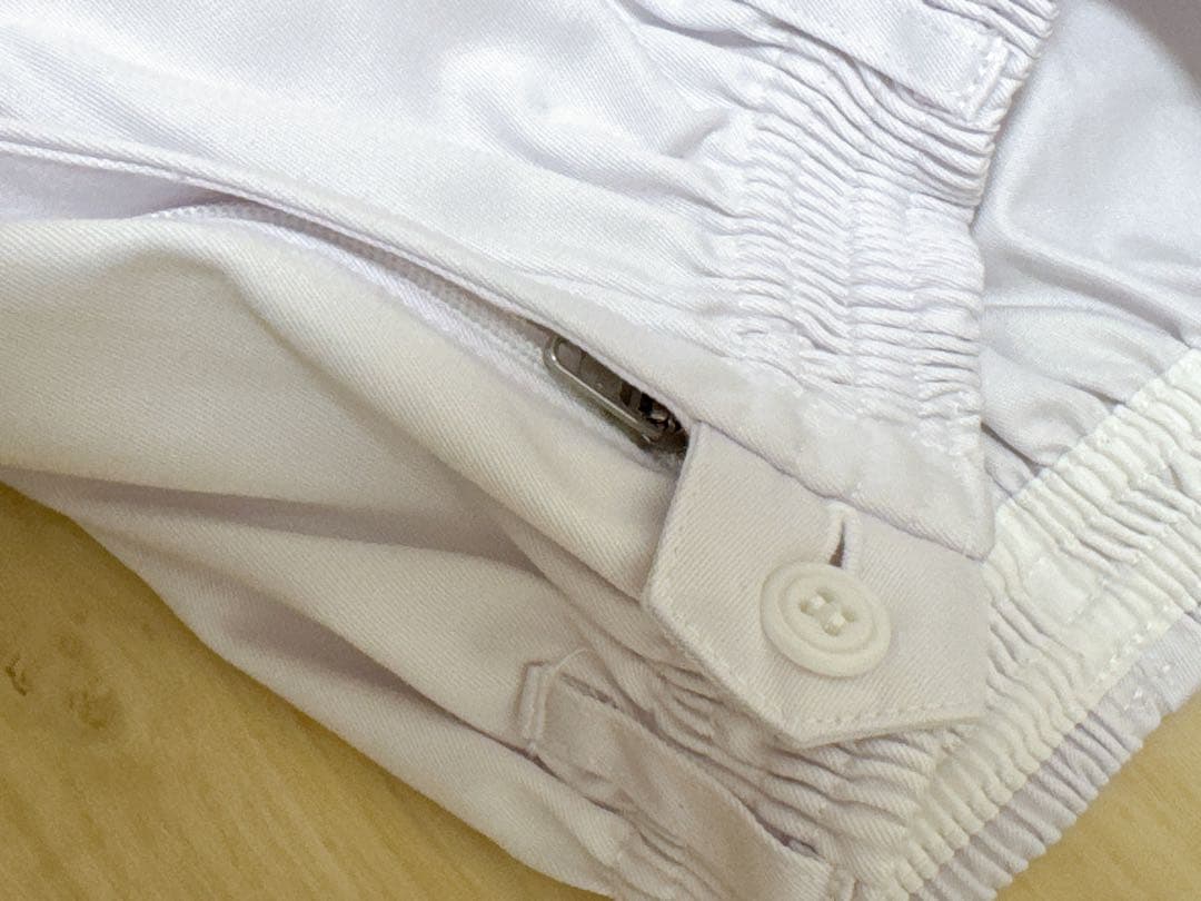コックパンツ　ホワイト ゴムウエストパンツ バックポケット付き — image 4