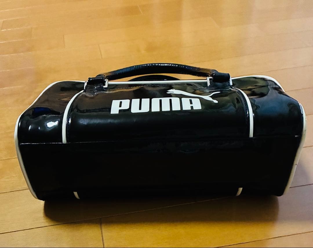 PUMAエナメルバッグ — image 3