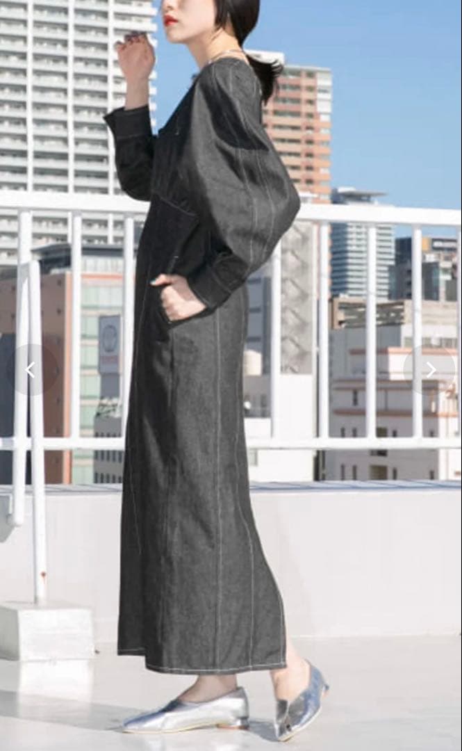 ★KBF★ブラックデニムワンピース ロング丈 パフスリーブ　バッグオープン — image 3