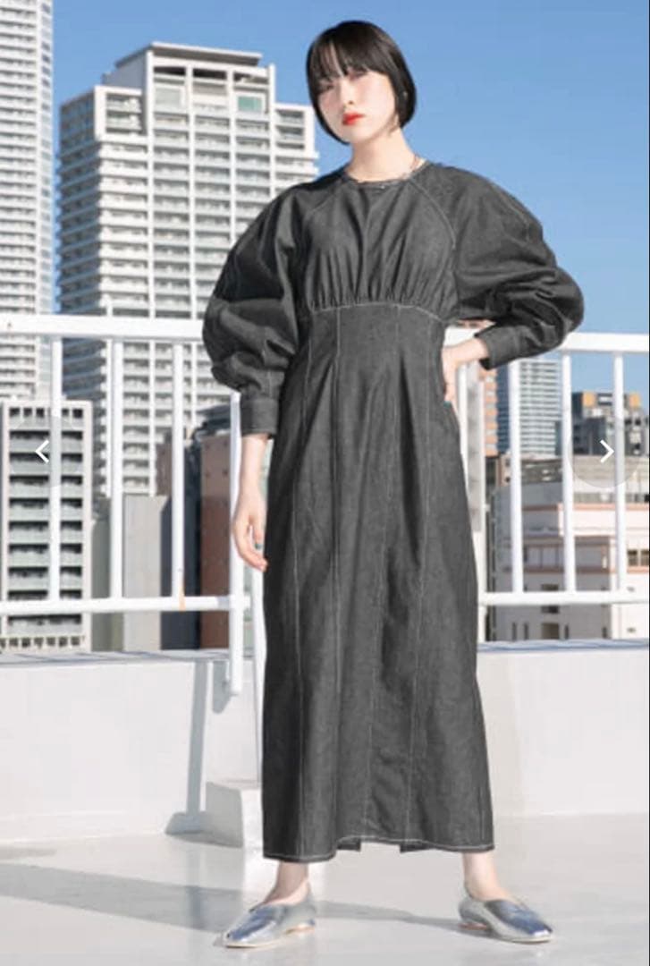 ★KBF★ブラックデニムワンピース ロング丈 パフスリーブ　バッグオープン — image 4