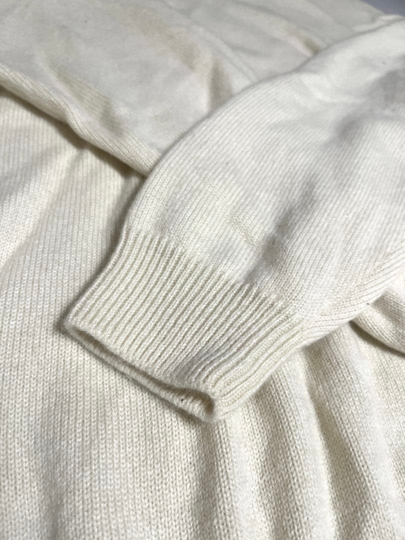 AURALEE クルーネックニット オフホワイト — image 5