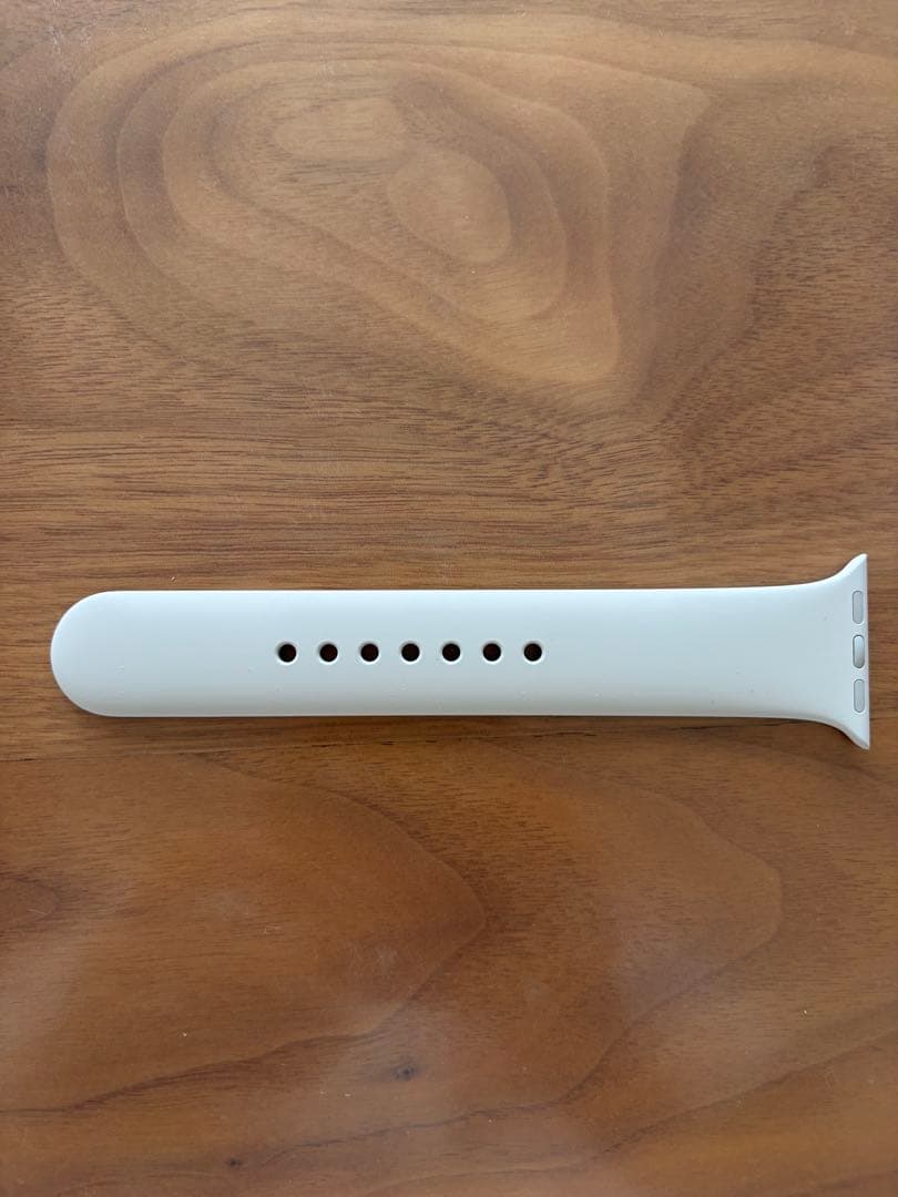 純正　Apple Watch用　ホワイトバンド　片側のみ（M/L） — image 3