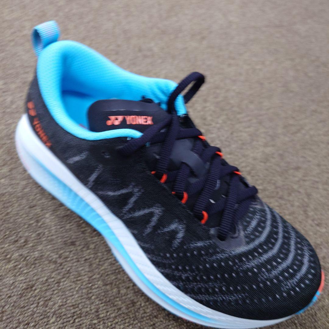 YONEX CARBON CRUISE XR MEN — image 5