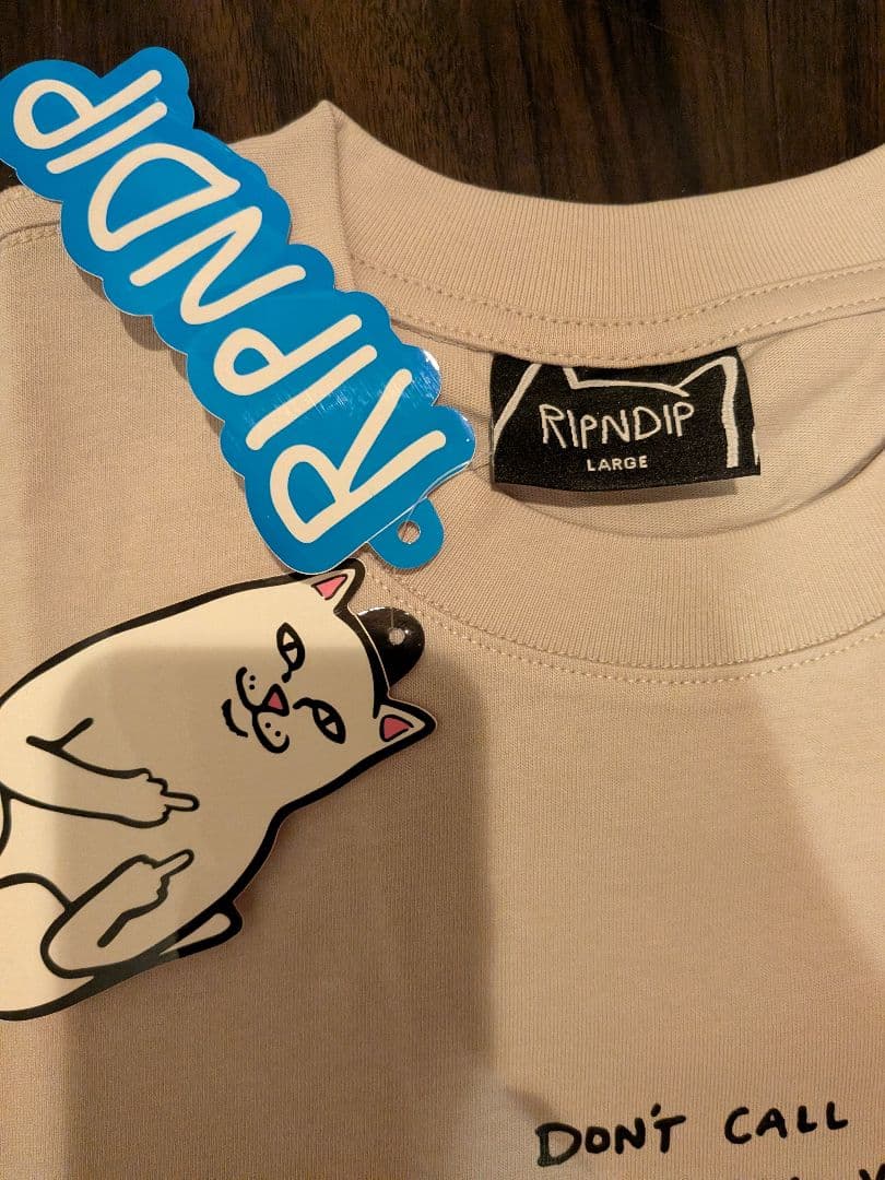 新品未使用　RIPNDIP Intergalactic Tee ベージュ系 — image 4