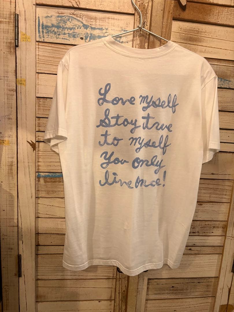 黒沢祐子バックプリントロゴTシャツ ホワイト — image 2