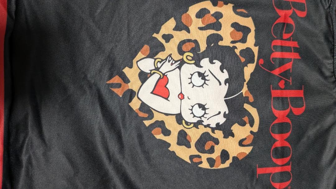 Betty Boop オフショルダー Tシャツオマケ付き — image 5