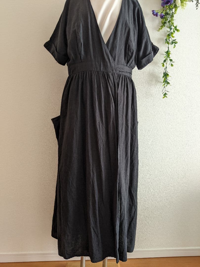 ■新品Urban Outfittersラップドレスロングワンピース ブラック S — image 2