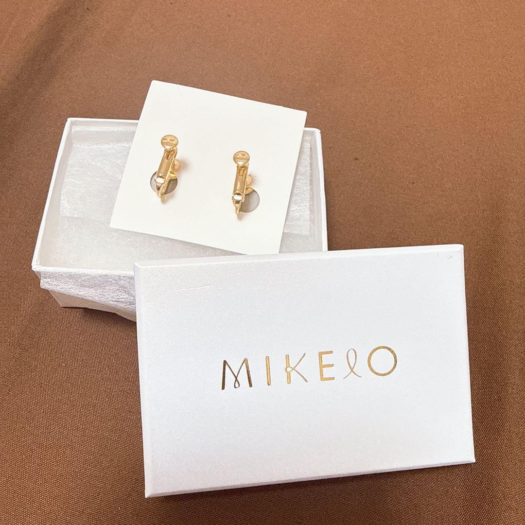 MIKELO 六角形 イヤリング ネイビー ゴールド — image 2