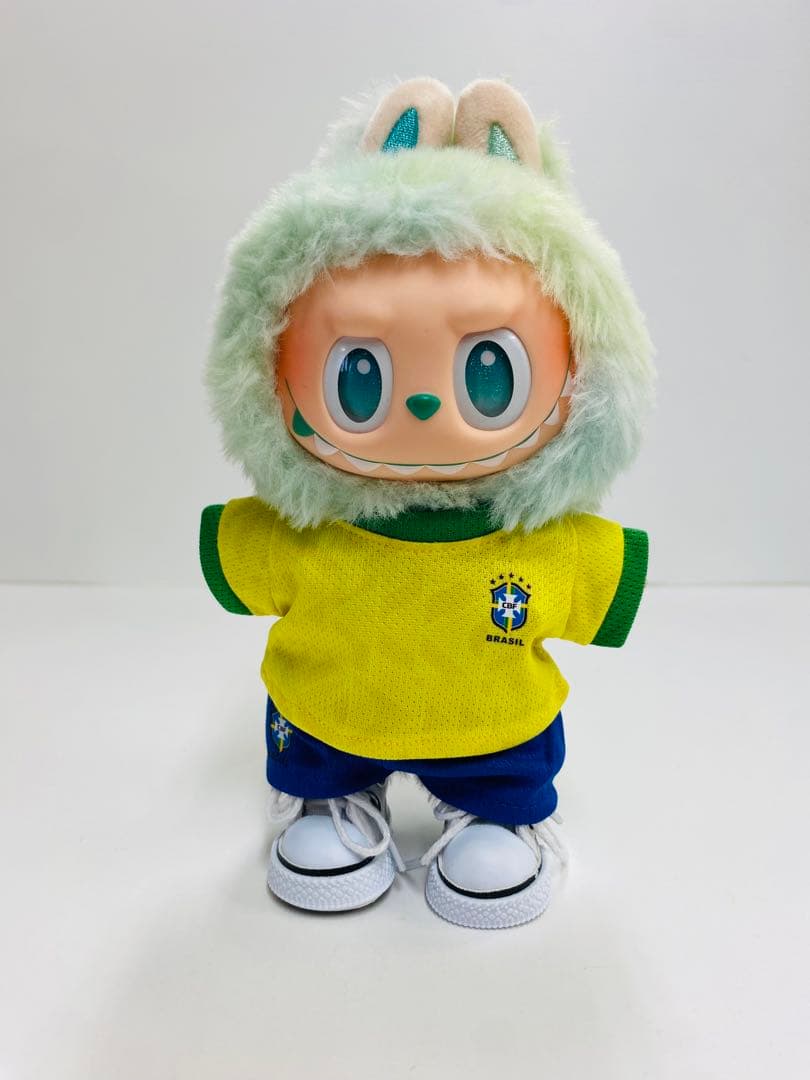 ラブブぬいぐるみ服 3点セット ブラジル サッカーユニフォーム 靴付き 17cm — image 2