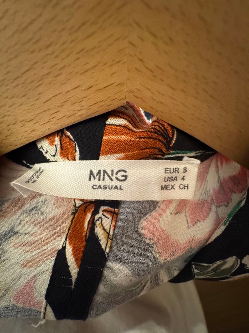 花柄半袖Mango button down S — image 3