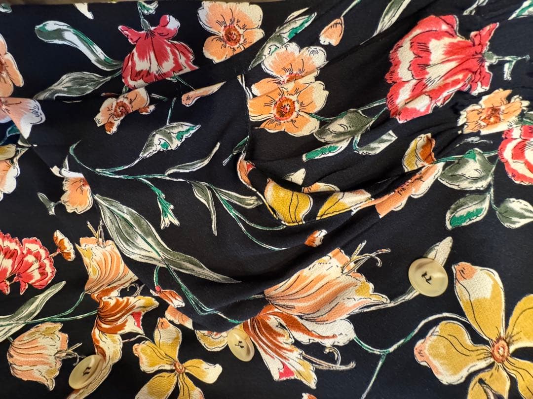 花柄半袖Mango button down S — image 5