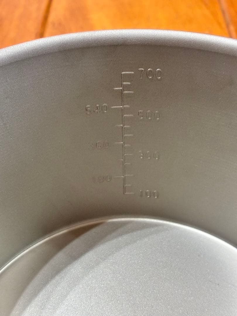 belmont チタン シェラカップ 850ml 目盛り付き — image 3