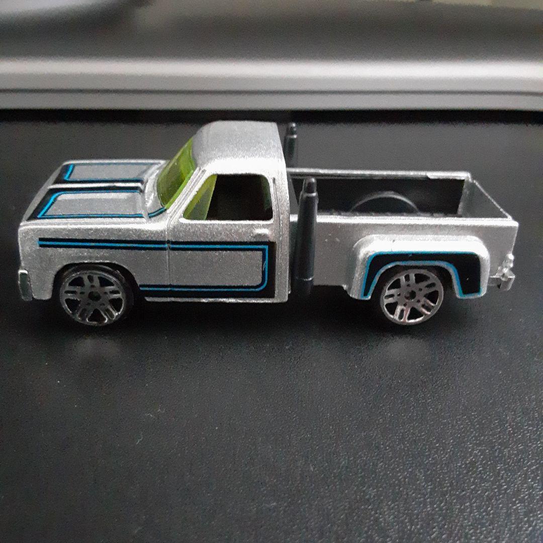 ミニカー ピックアップトラック シルバー — image 2