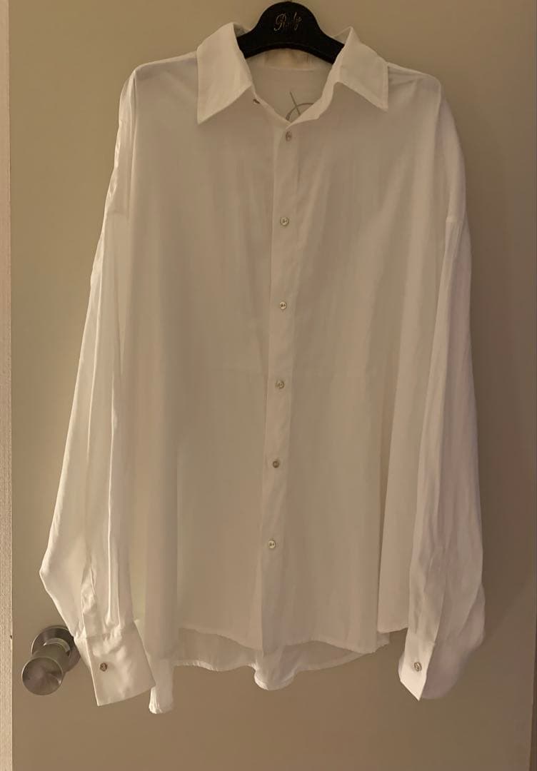 新品未使用品♡Radyバックロゴオーバーシャツ♡ホワイト — image 2