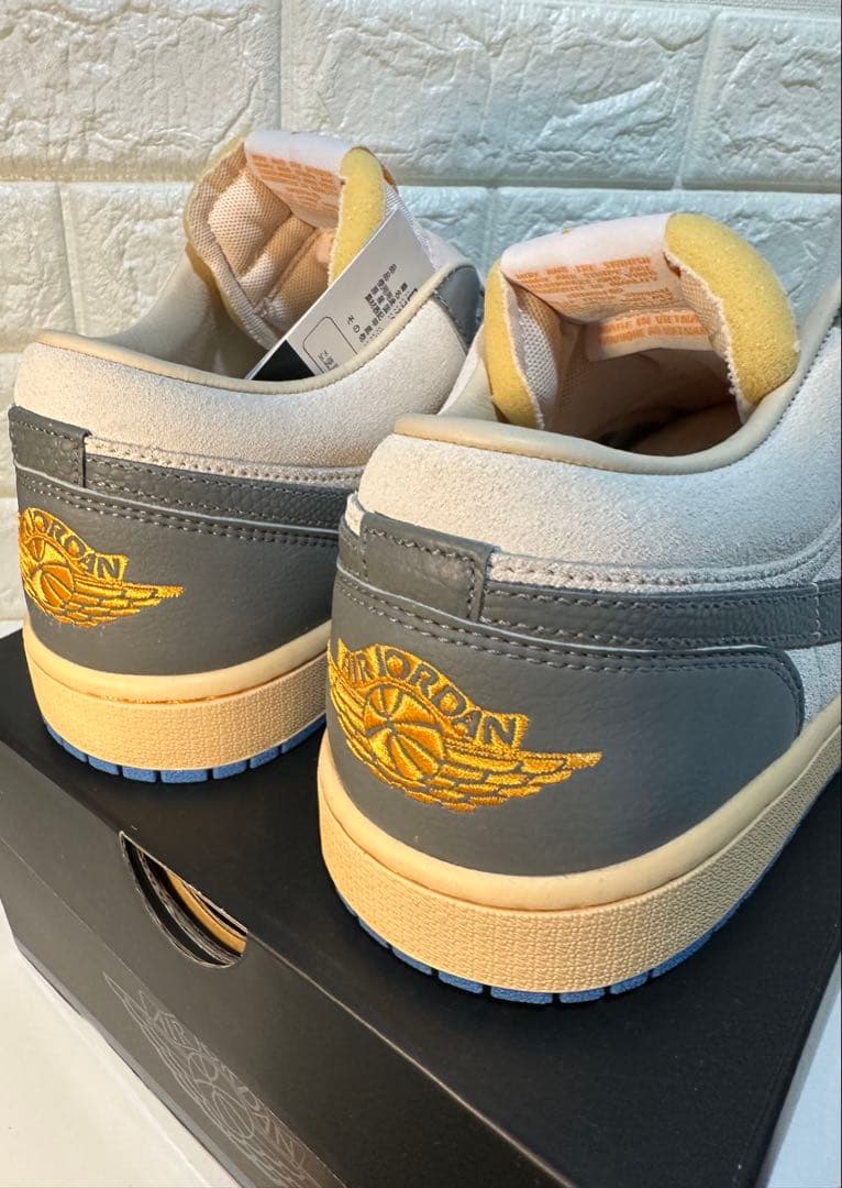 Air Jordan 1 Low SE スニーカー — image 3