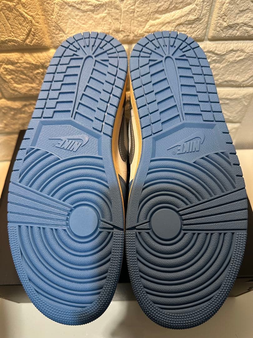 Air Jordan 1 Low SE スニーカー — image 4