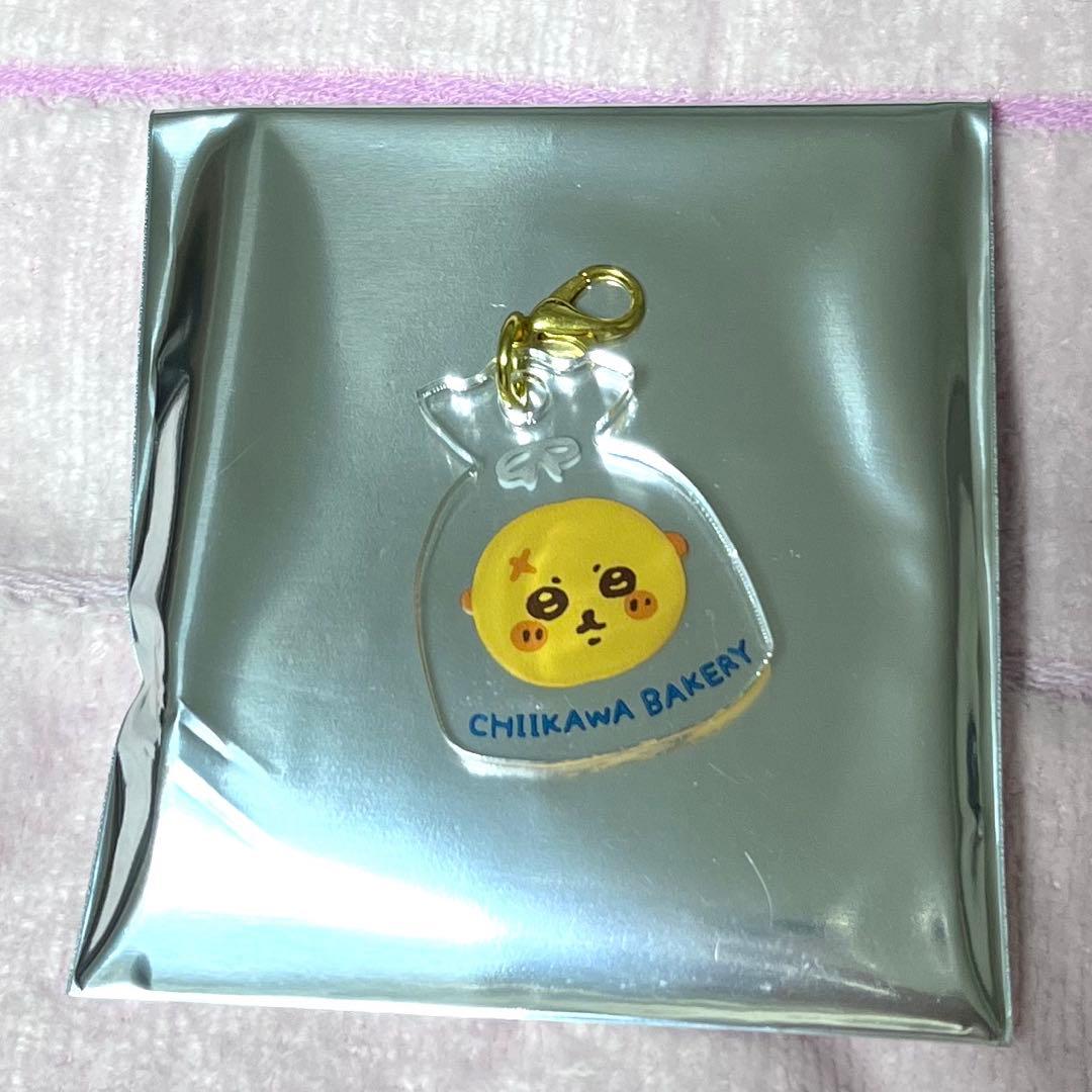 ちいかわベーカリー　トレーディングミニアクリルチャーム　ラッコ　ハチワレ — image 2