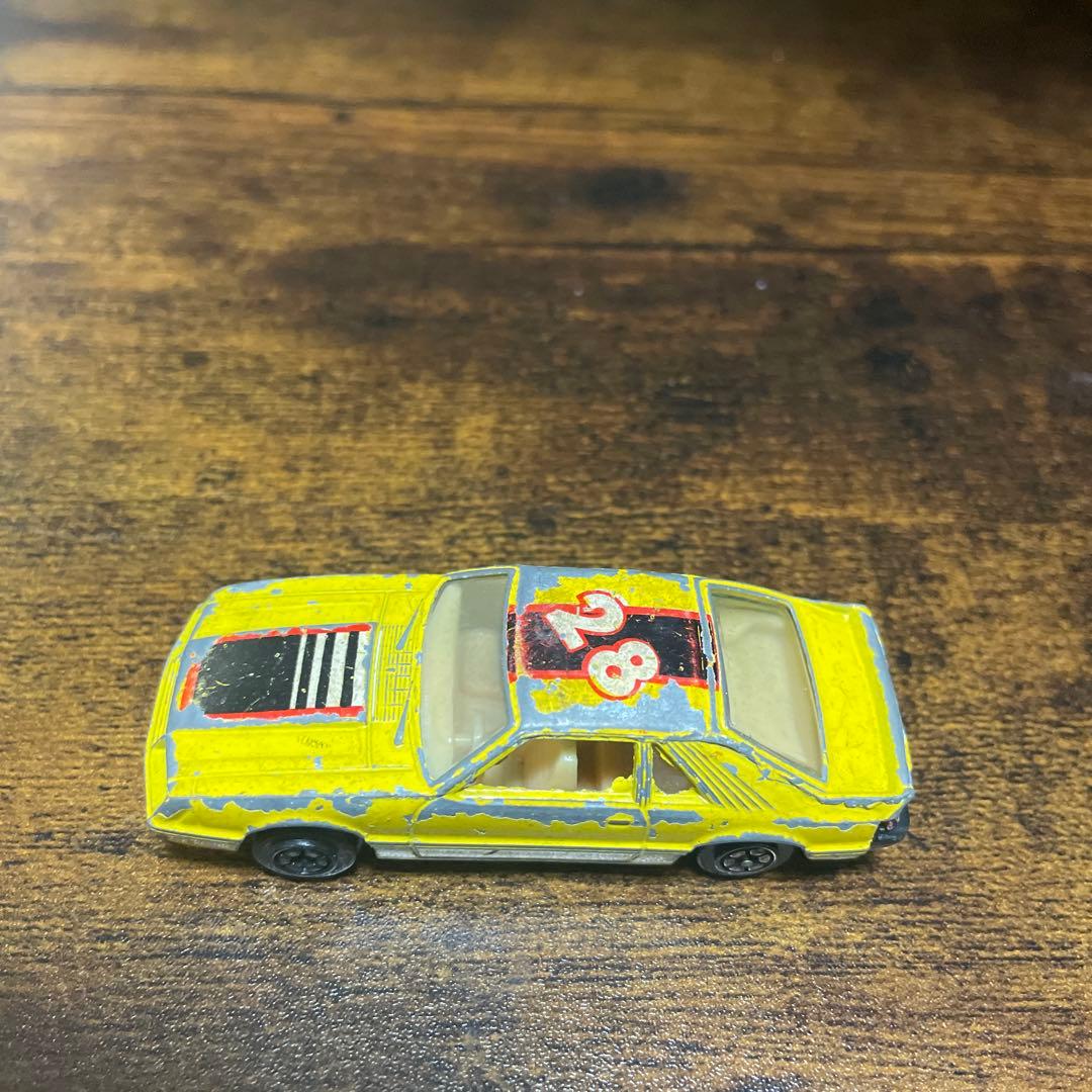 ミニカー イエロー レーシングカー 28番 — image 2