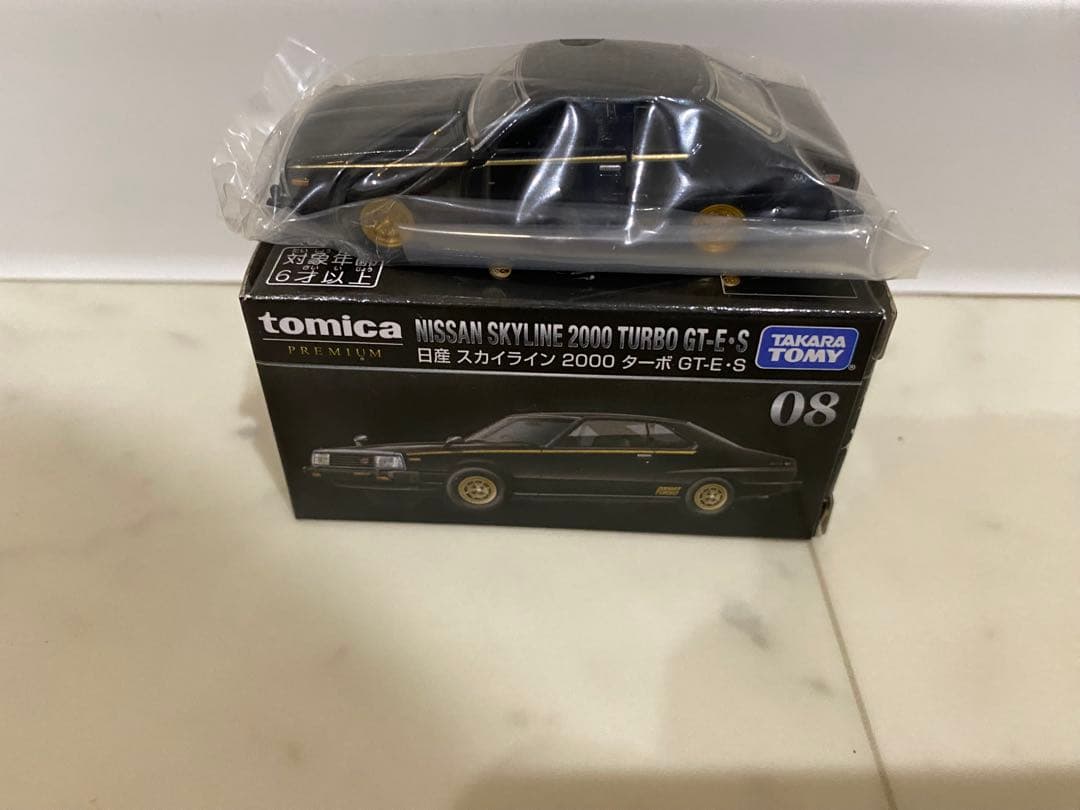 トミカ プレミアム 日産 スカイライン 2000 ターボ GT-E・S — image 4