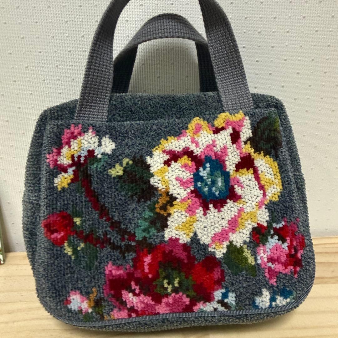 FEILER 花柄グレー ハンドバッグ — image 2