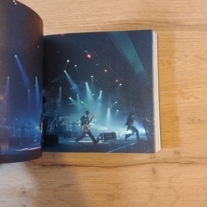 GLAY HIGHCOMMUNICATIONS TOUR　FC限定DVD — image 3