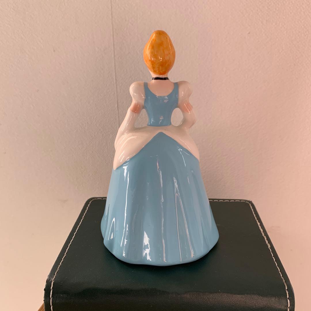 ♡レア♡ディズニープリンセス シンデレラ 陶器フィギュア ディズニーストア — image 2