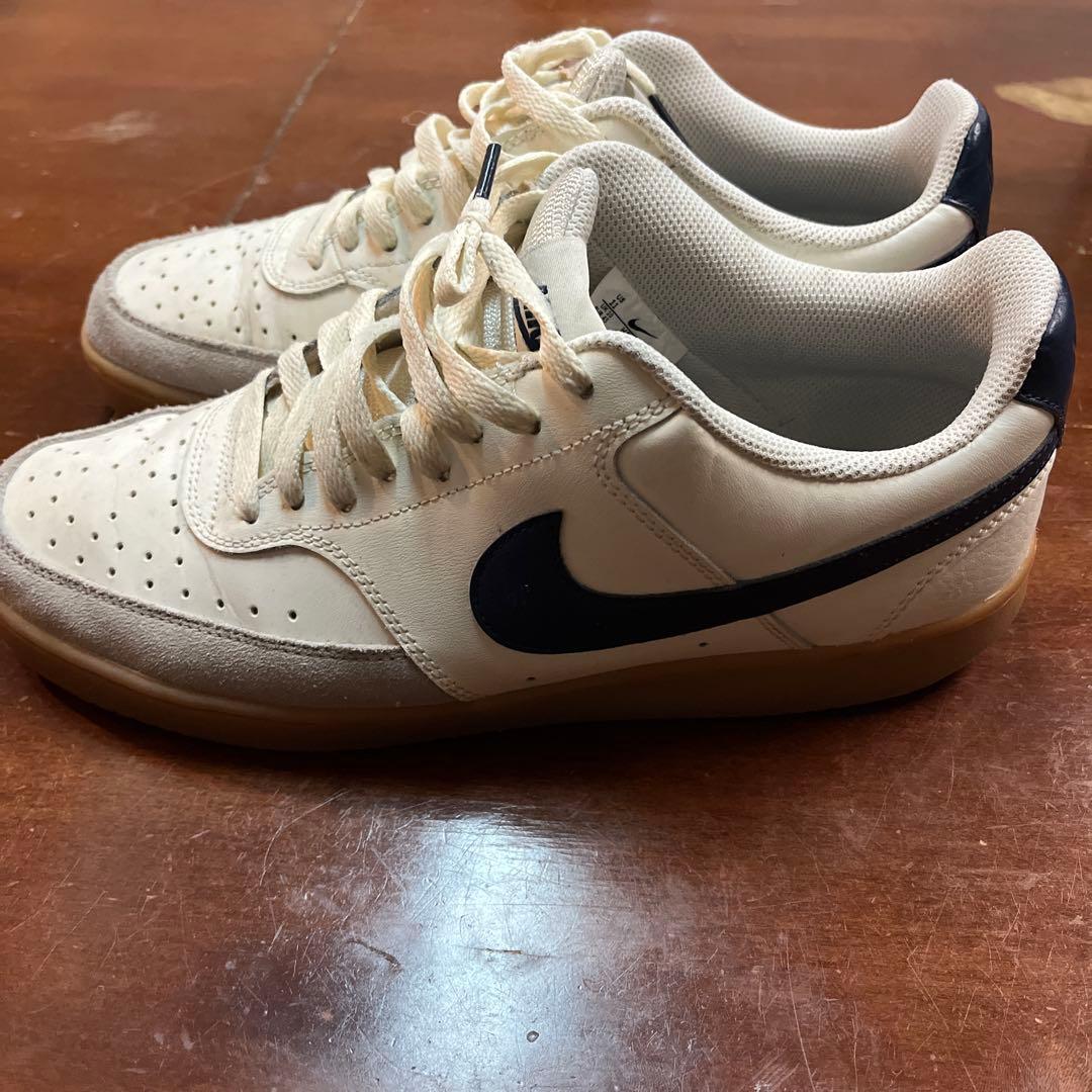 Nike スニーカー ホワイト/グレー/ネイビー — image 3
