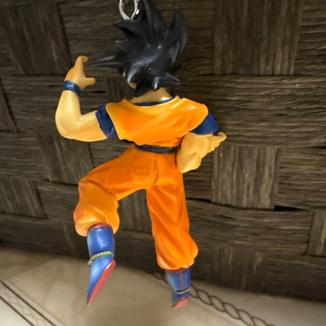 ドラゴンボール 孫悟空 アクションフィギュア　キーホルダー — image 3