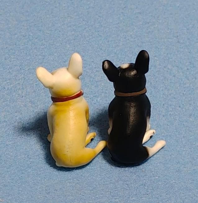 フレブル おすわりフィギュア 2体セット — image 4