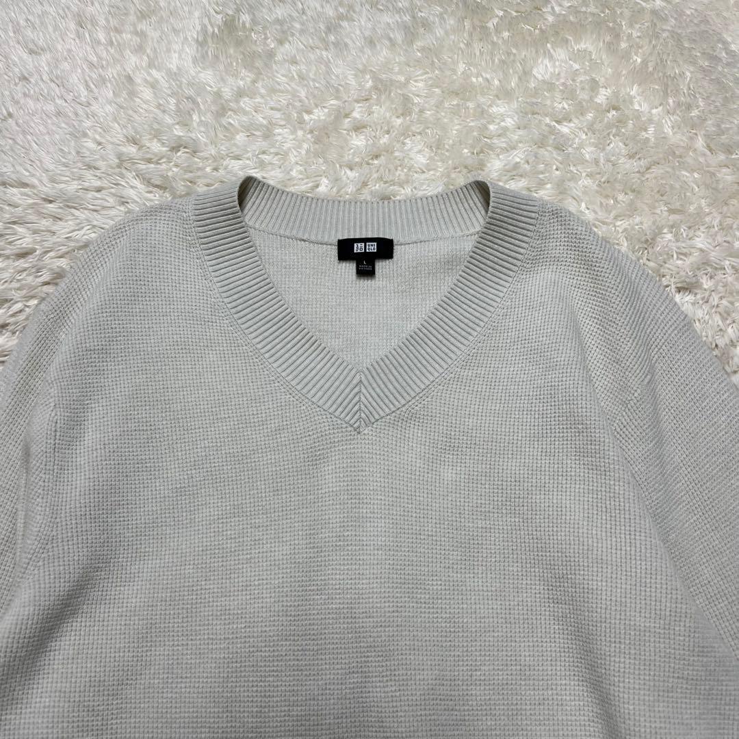 ユニクロ　ワッフルＶネックセーター　ゆったり　ユニセックス　ベージュ　L — image 2