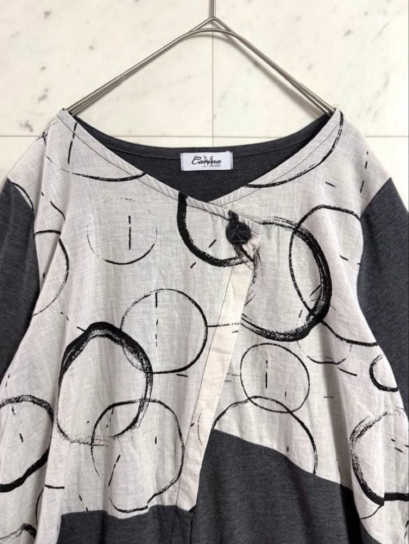 【美品】Carina Mode チュニック M〜L グレー 総柄 切替 ゆったり — image 3