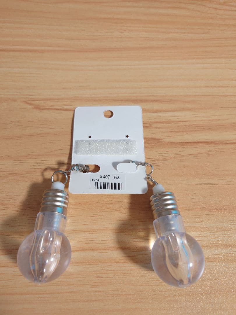 【即日発送可】LUPIS 電球モチーフ イヤリング — image 2