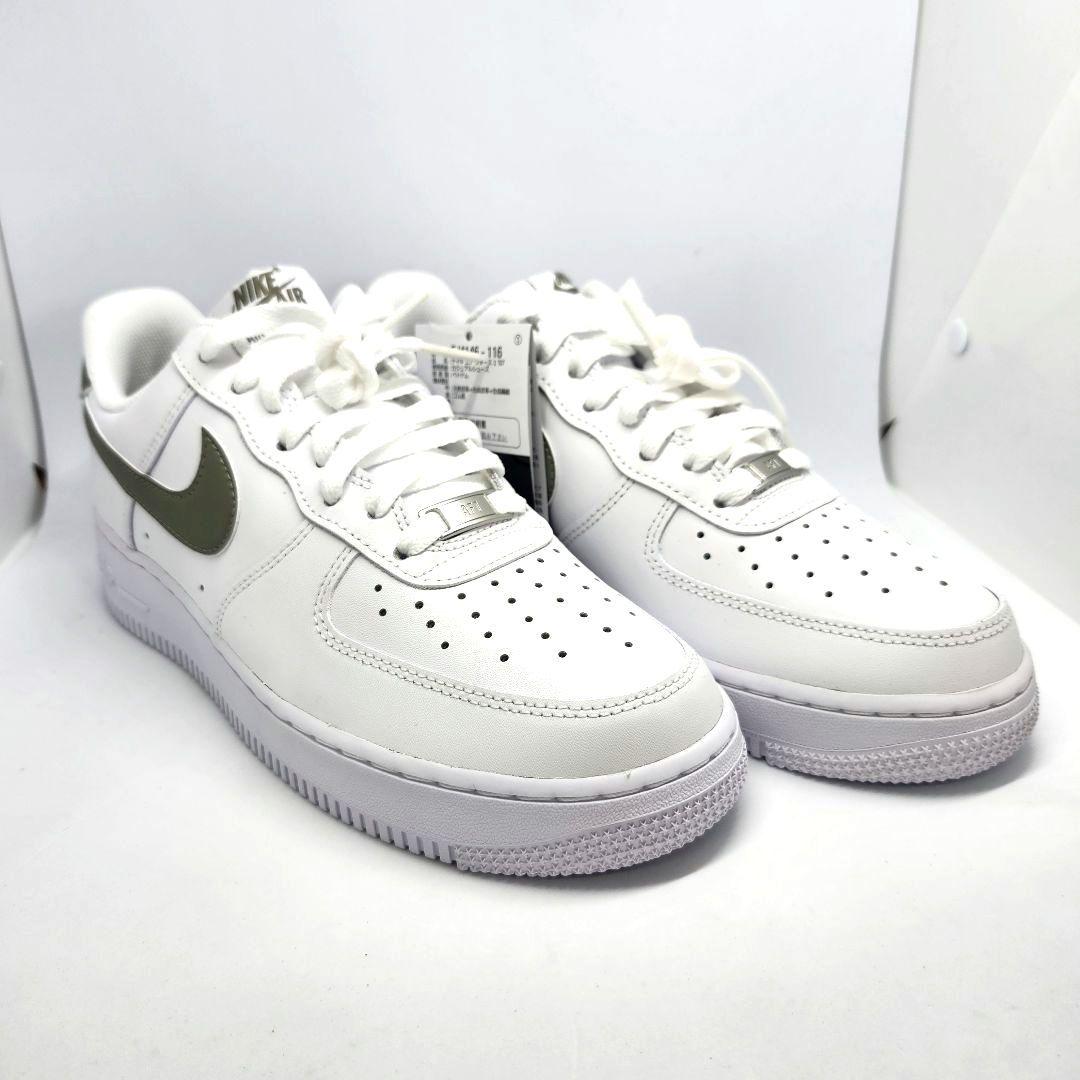 新品　NIKE AIR FORCE 1 ホワイト オリーブ スニーカー — image 3