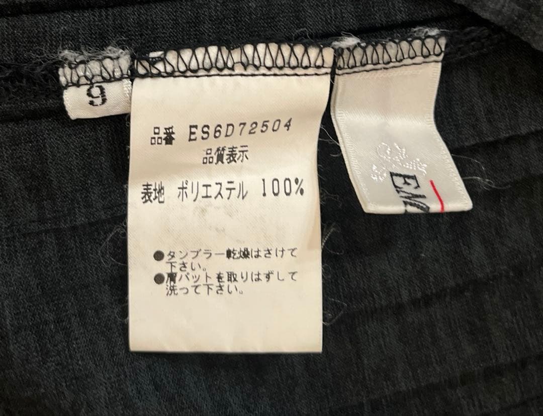 カネボウEMMA⭐︎ダークグレー プリーツデザインTシャツ⭐︎9 — image 4