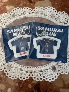 サッカー日本代表ユニホーム型キーホルダー 2個セット — image 1