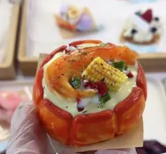 Dodomi ドドミ　スクイーズ　海老とコーンのサラダパン　リアル　柔らかい — image 1