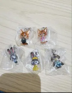 ズートピア2 めじるしアクセサリー 全5種コンプリート　ガチャガチャ — image 1