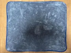 SHSCLY シスクレー マイクロファイバータオルグレー 青縁 50×60cm — image 1
