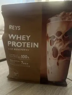 REYS ホエイプロテイン カフェオレ風味 1kg — image 1