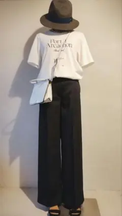 C7701 大人モノトーンTシャツコーデ — image 1