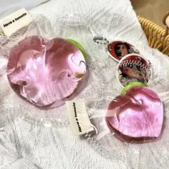 クリアモモスクイーズ　新品　キーホルダー — image 1